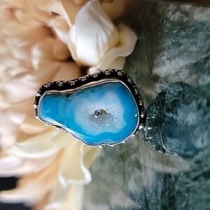 🎁 Blue Window Druzy Ring Size 7¾ NEW